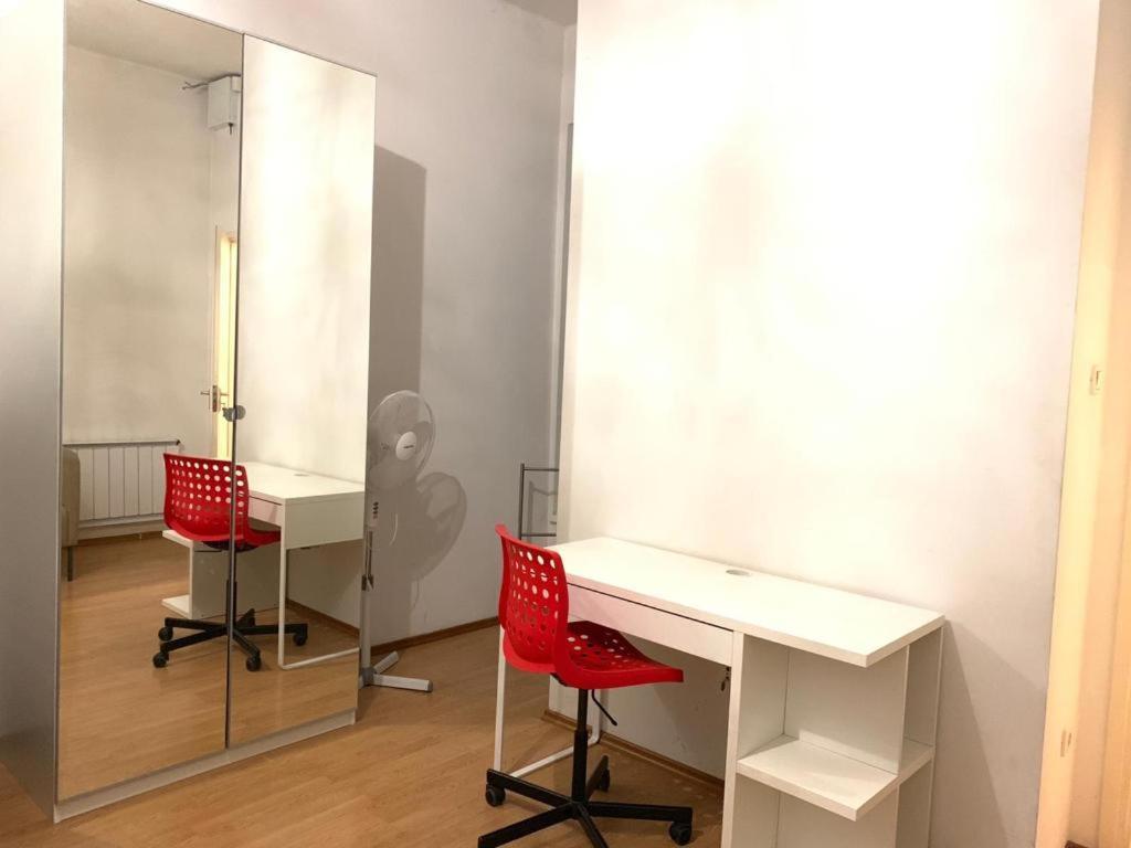 Astoria Metro Apartment Budapest Esterno foto